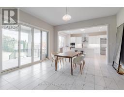 15 Kenneth Campbell Court, Aurora, ON L4G5Z4 Photo 16