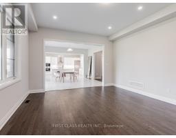15 Kenneth Campbell Court, Aurora, ON L4G5Z4 Photo 19