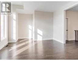 15 Kenneth Campbell Court, Aurora, ON L4G5Z4 Photo 24