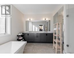 15 Kenneth Campbell Court, Aurora, ON L4G5Z4 Photo 27