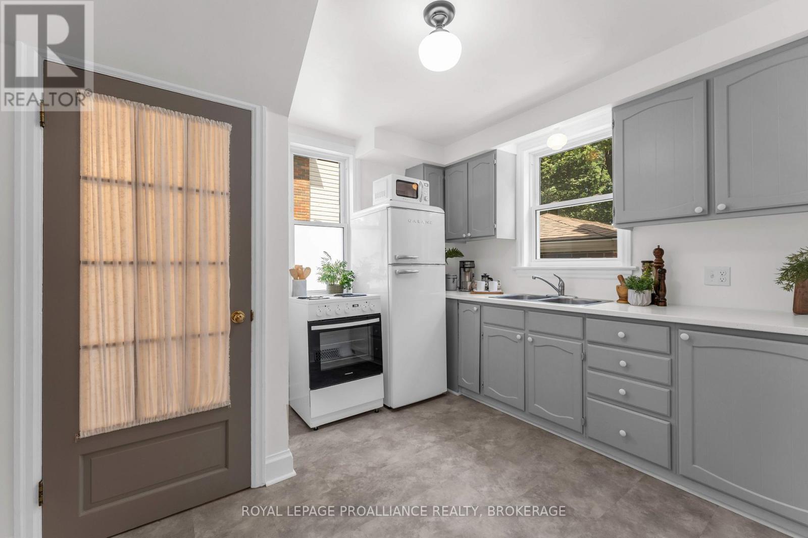 201 WILLINGDON AVENUE - Image 15
