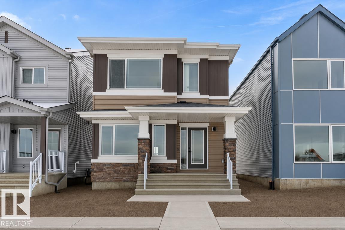 1068 MCLEOD AV - 1
