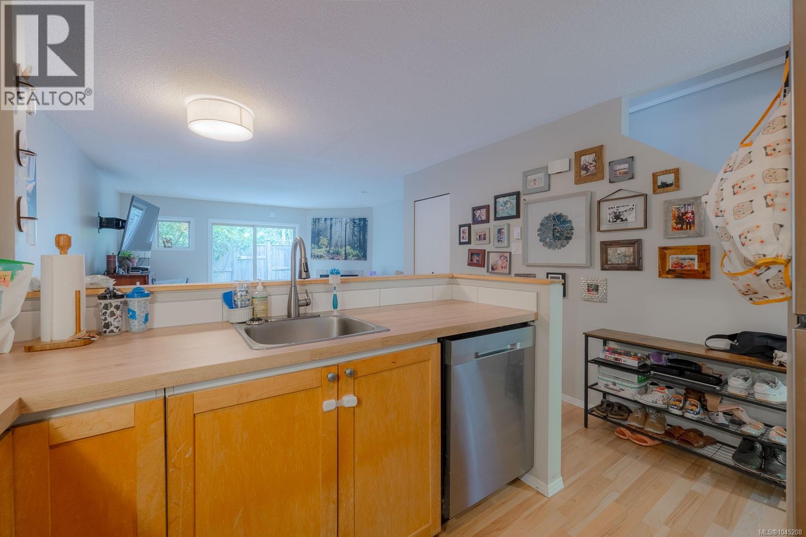 #6 301 Arnet Rd - 12