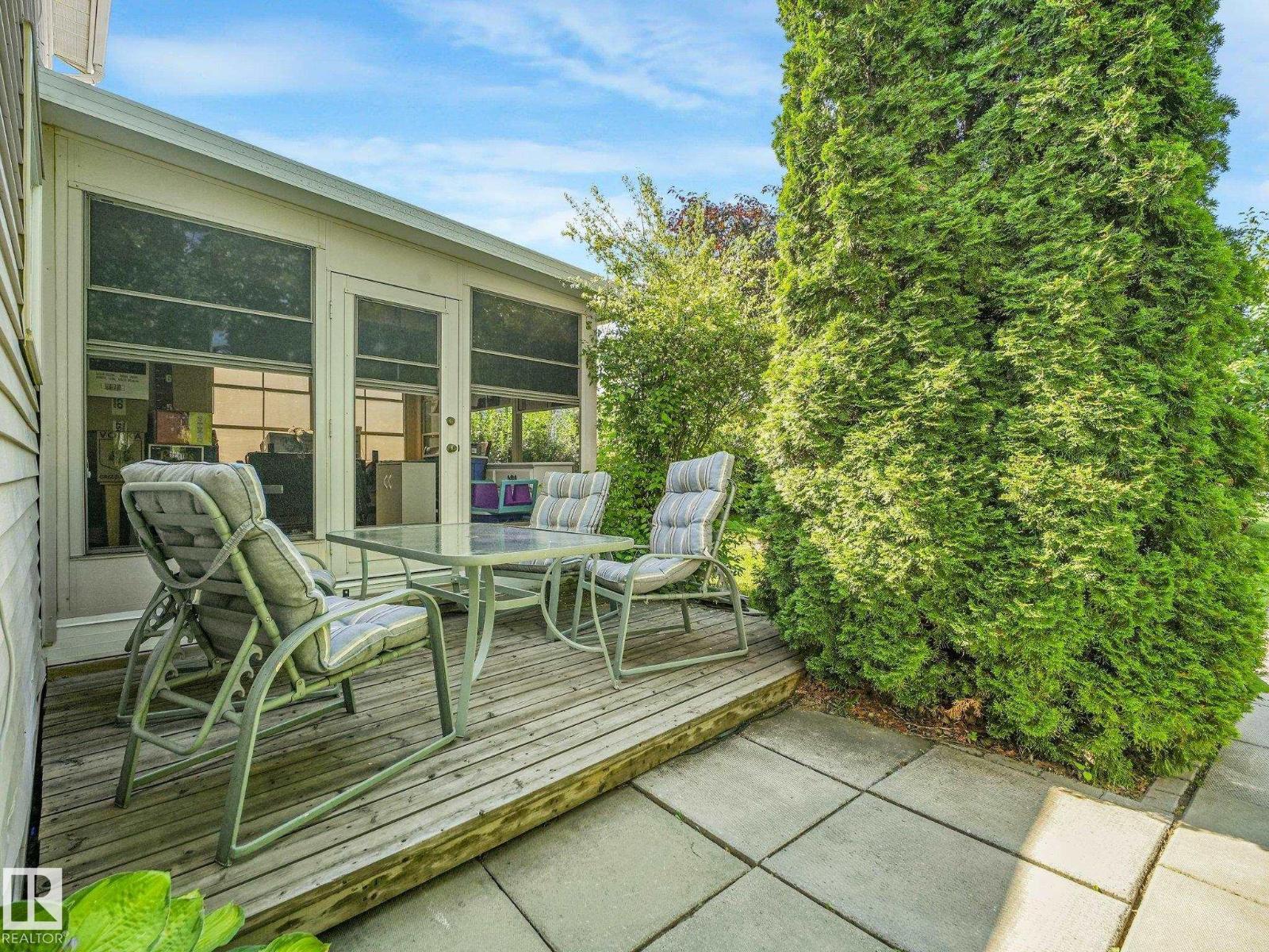 3527 41 AV NW - 36