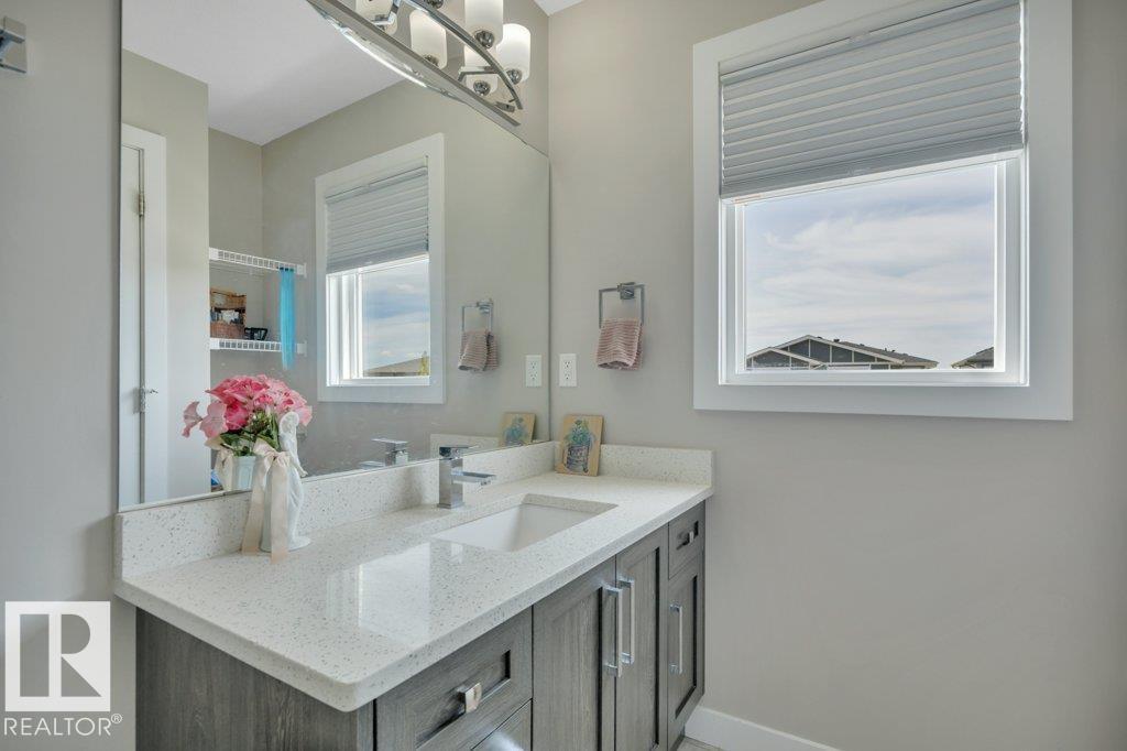 729 BERG LO - Image 22