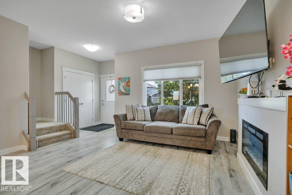 729 BERG LO - Image 7