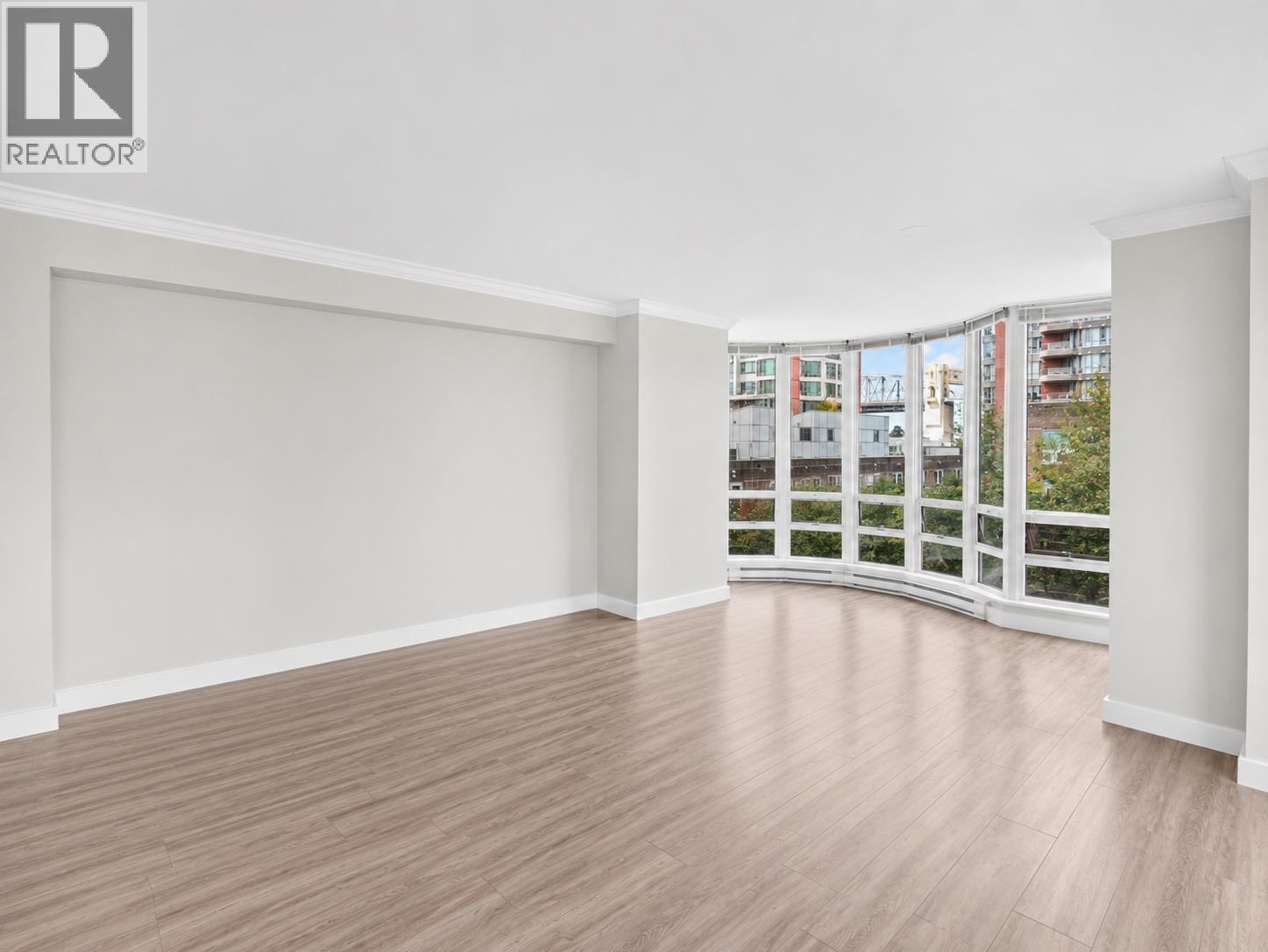 2 Bed, 2 Bath Apartment for Sale in Vancouver – 404 1501 HOWE STREET, Vancouver – MLS# R3153182 - Image 7
