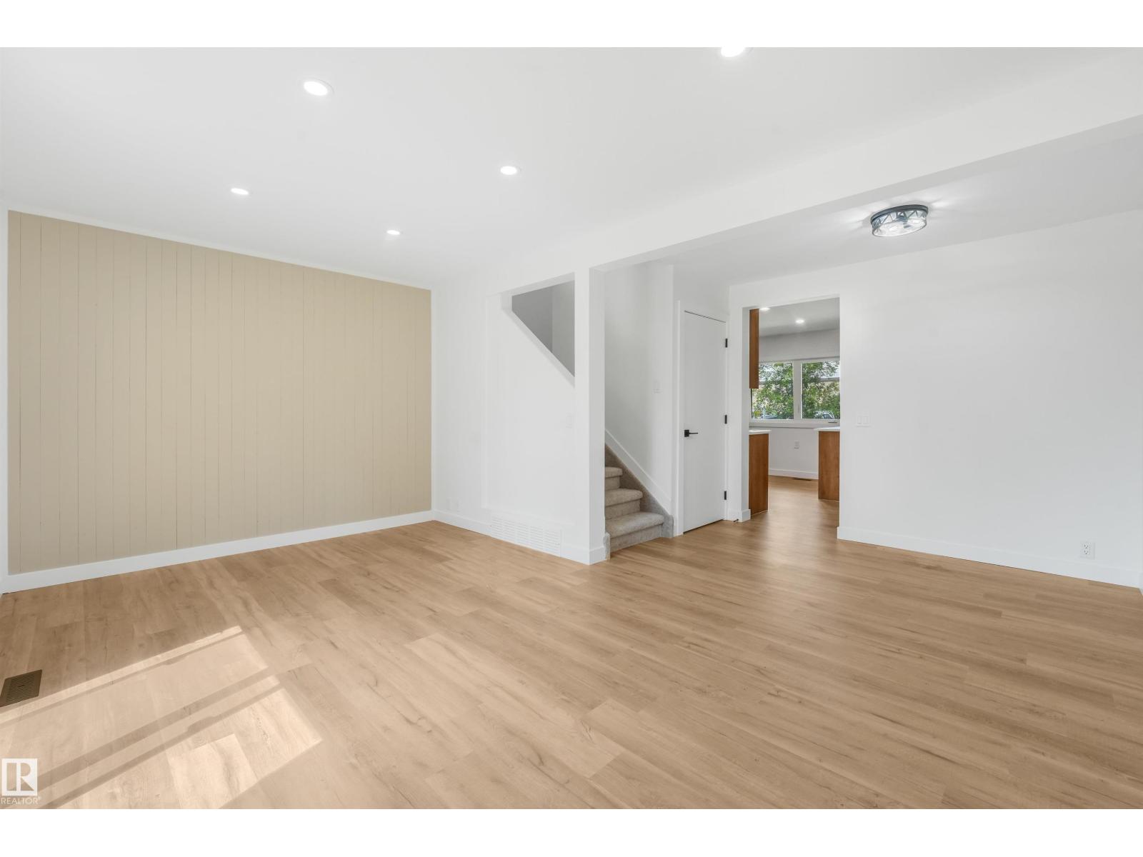 #39 14511 52 ST NW - 28