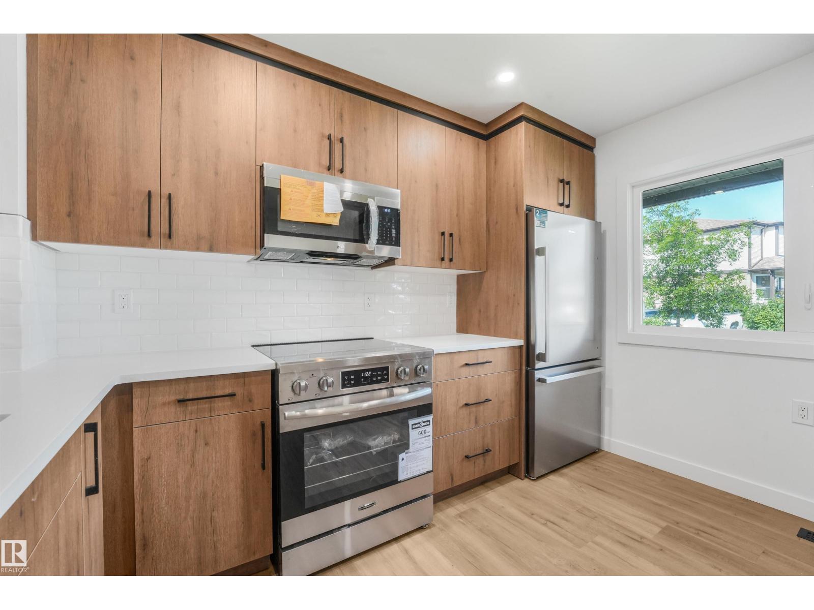 #39 14511 52 ST NW - Image 35