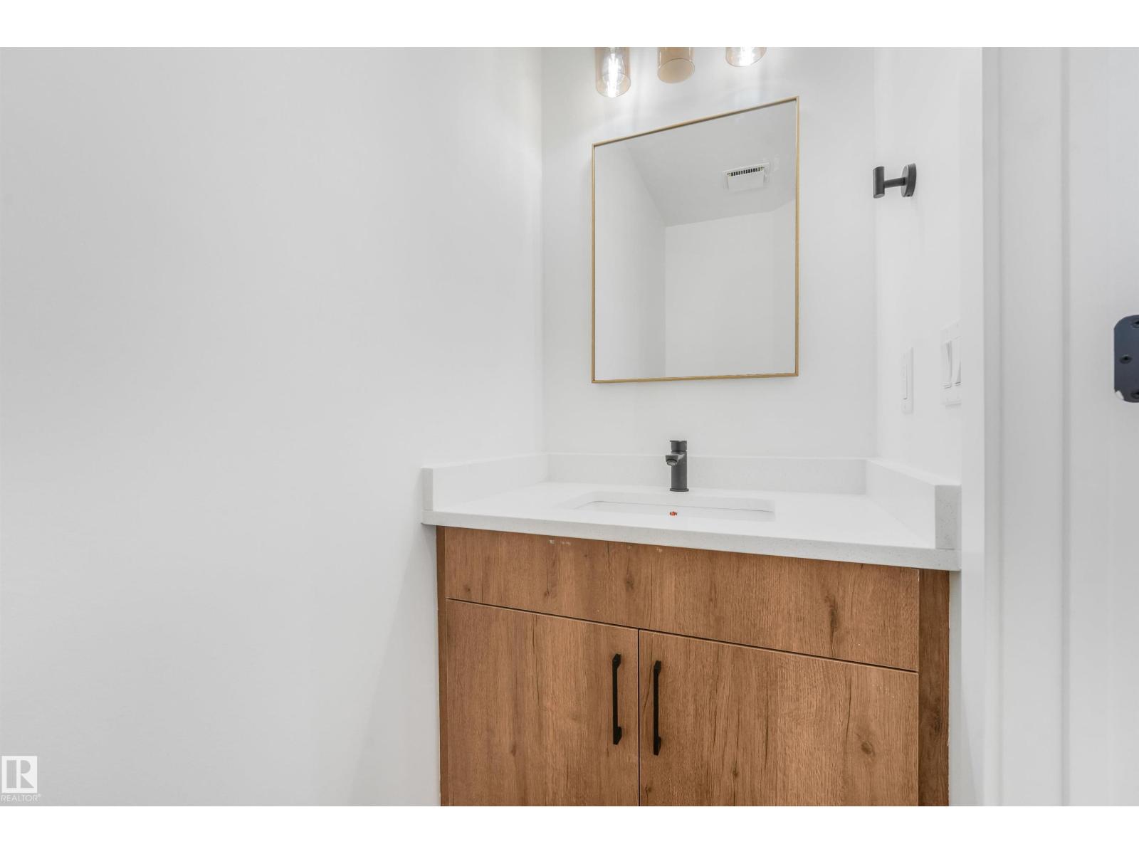 #39 14511 52 ST NW - Image 39