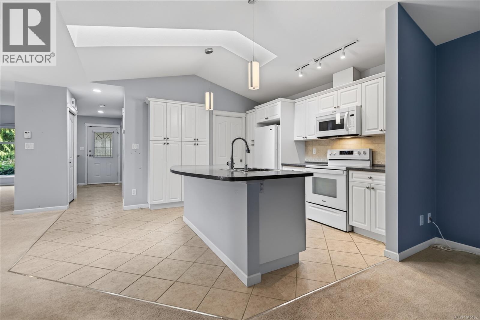 #126 2077 St. Andrews Way - Image 22