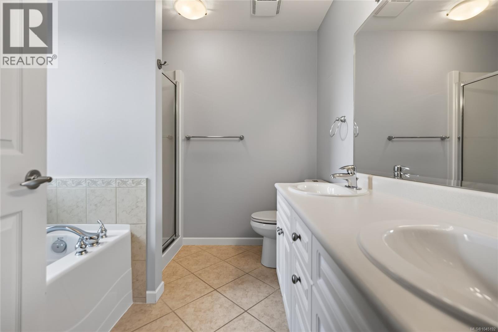 #126 2077 St. Andrews Way - Image 38