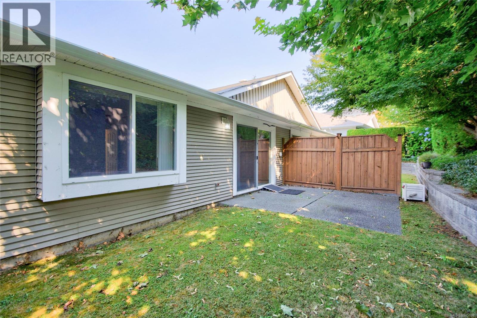 #126 2077 St. Andrews Way - Image 48