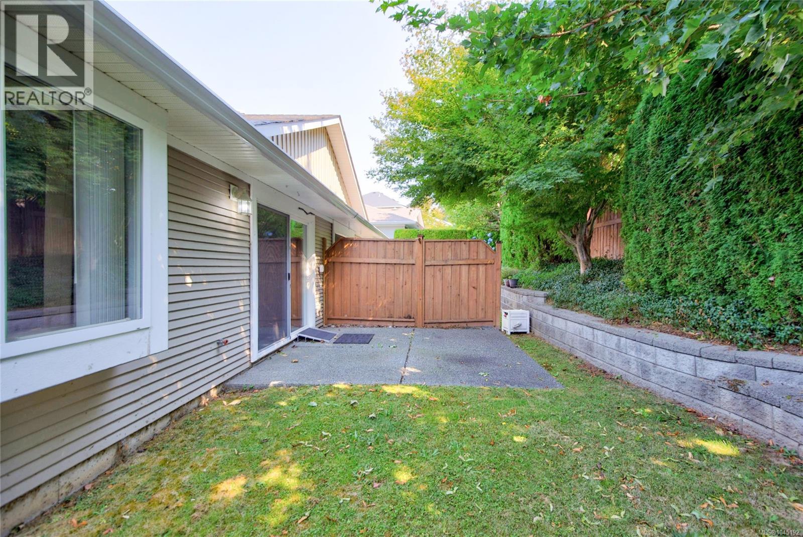 #126 2077 St. Andrews Way - Image 49
