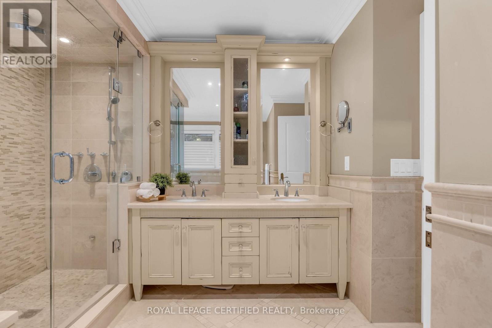 3650 BAIRD COURT - 22