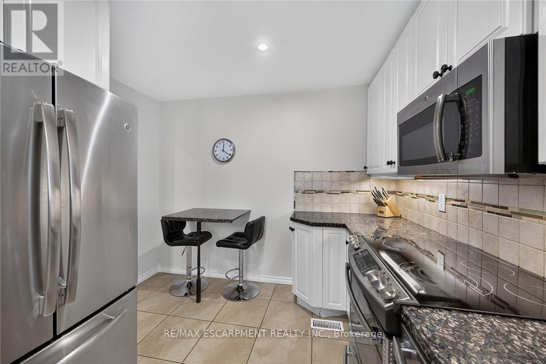 #56 30 REGENT AVENUE - 16