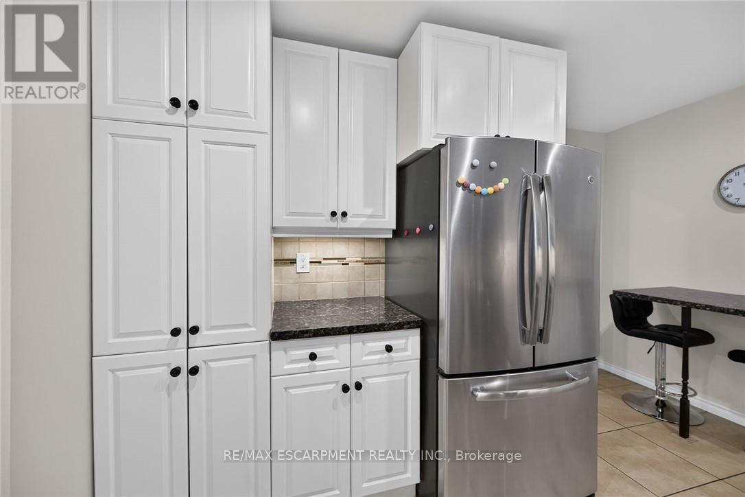 #56 30 REGENT AVENUE - 20