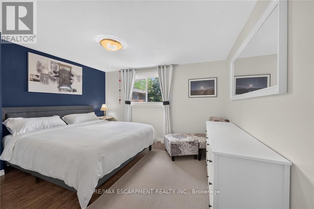 #56 30 REGENT AVENUE - 21