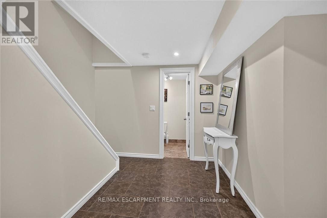 #56 30 REGENT AVENUE - 37