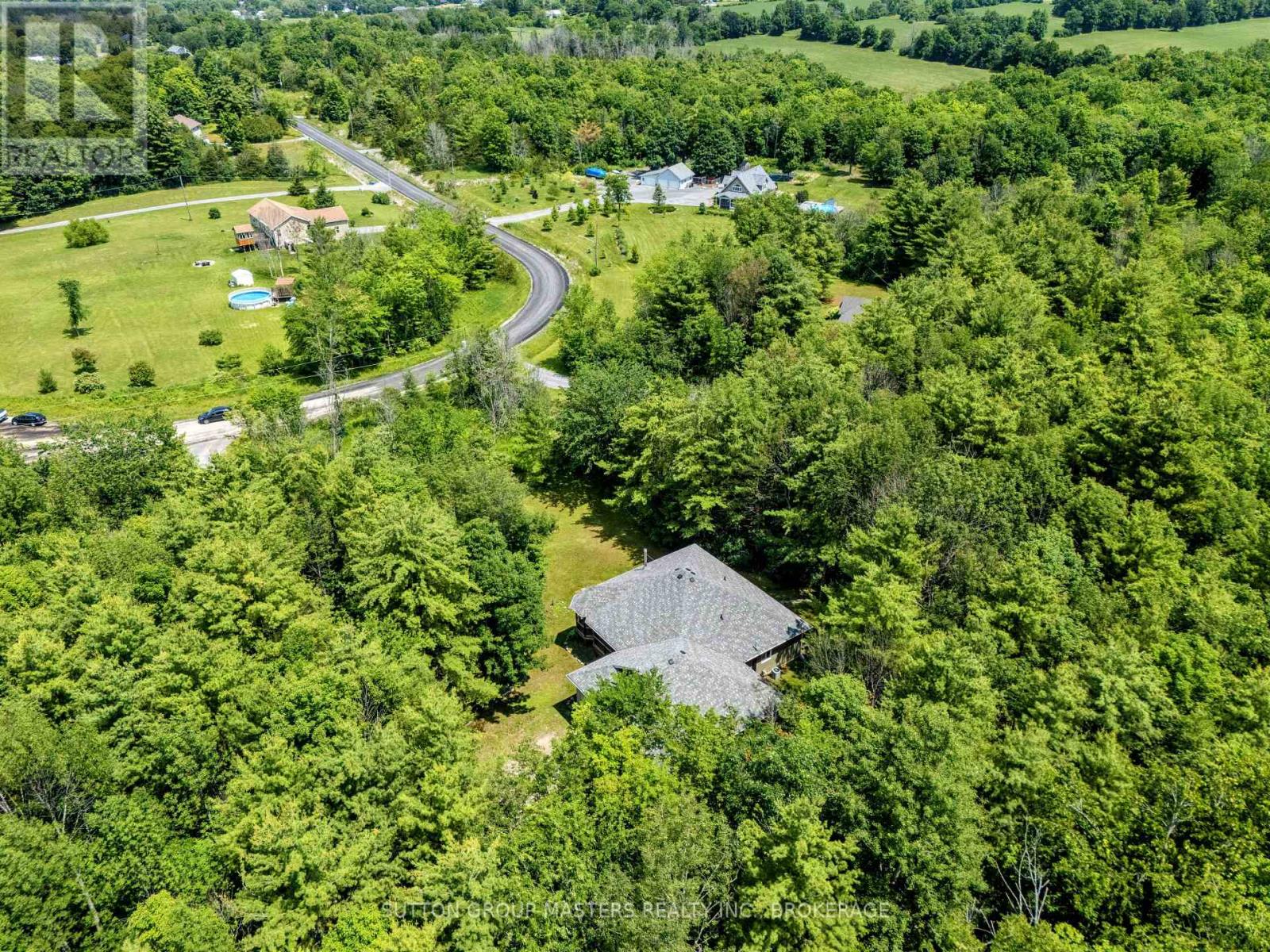 139 COUNTRY WOODS DRIVE - 46