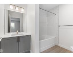 913 19 Av Nw, Edmonton, AB T6T2X4 Photo 34