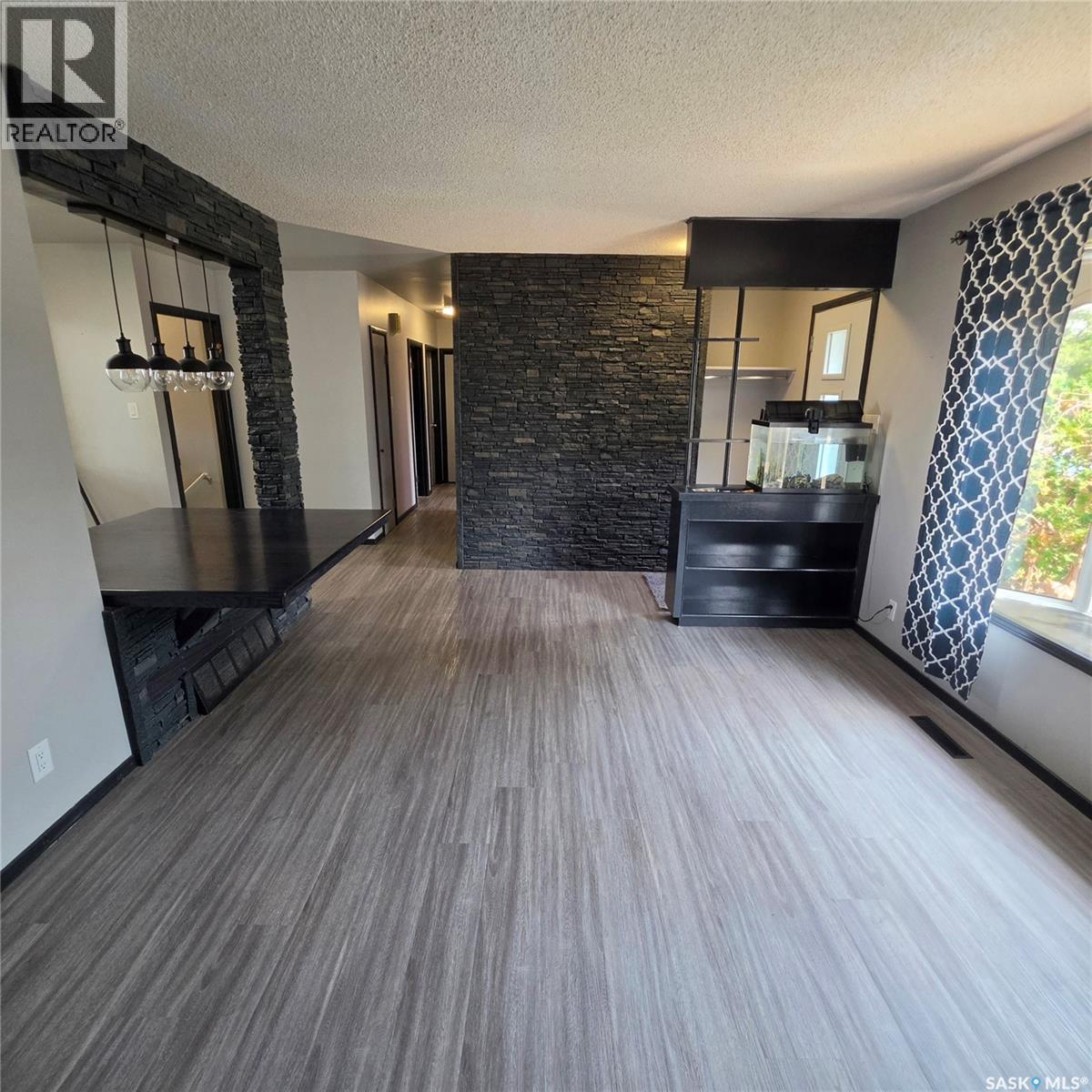 371 Allen DRIVE - Image 3