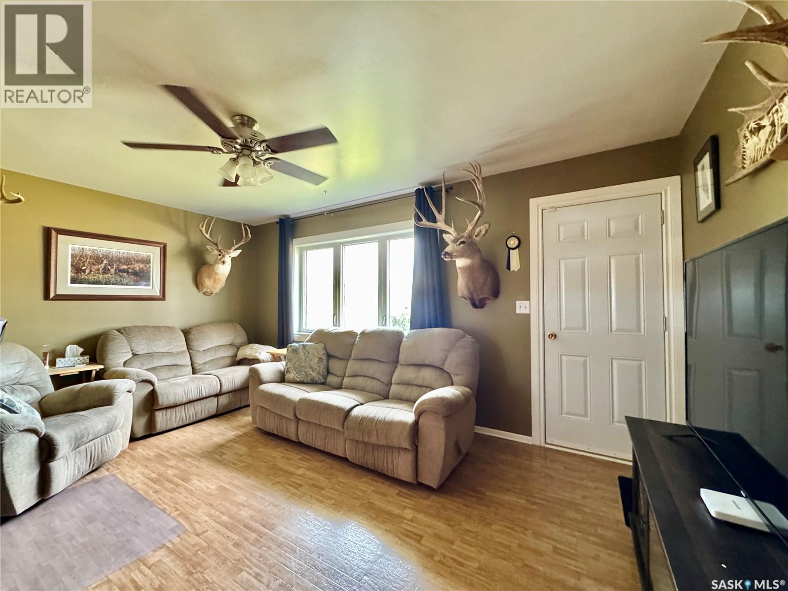 321 Vincent AVENUE W - Image 6
