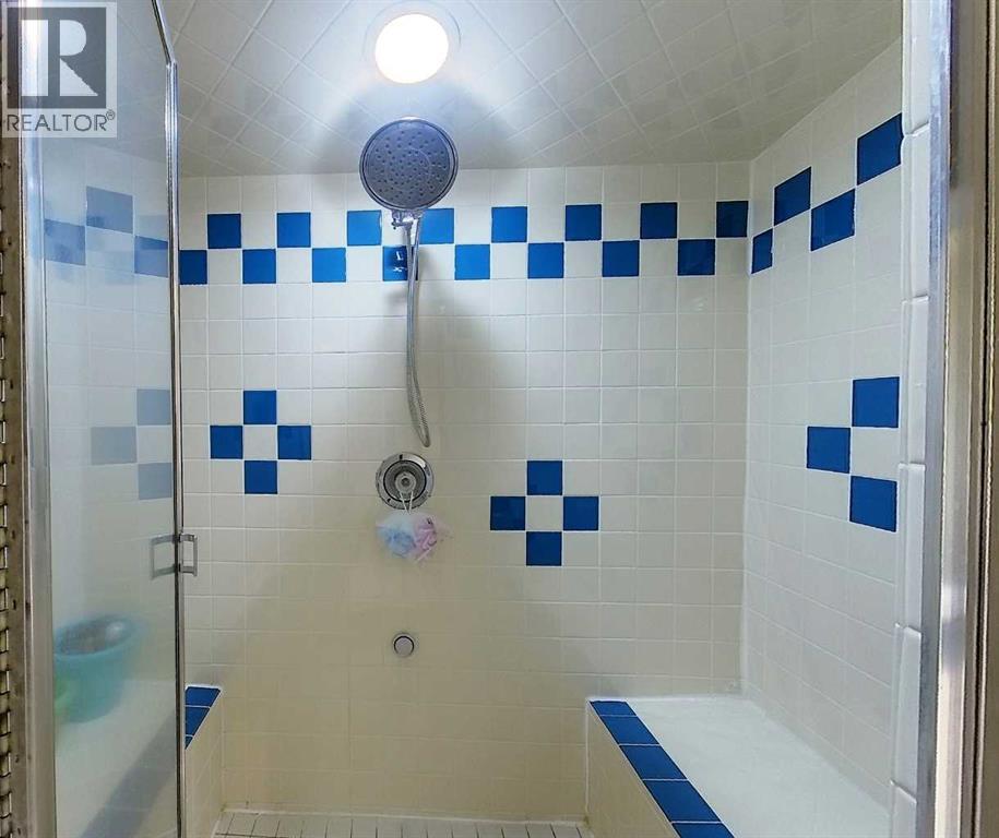 4209 6 Avenue - Image 40