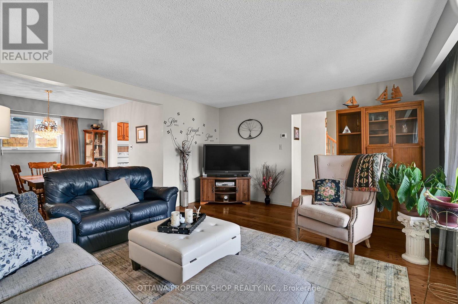 4 Bed, 2 Bath House for Sale in Ottawa – 6268 STEAMER LANE, Ottawa – MLS# X13642744 - Image 9