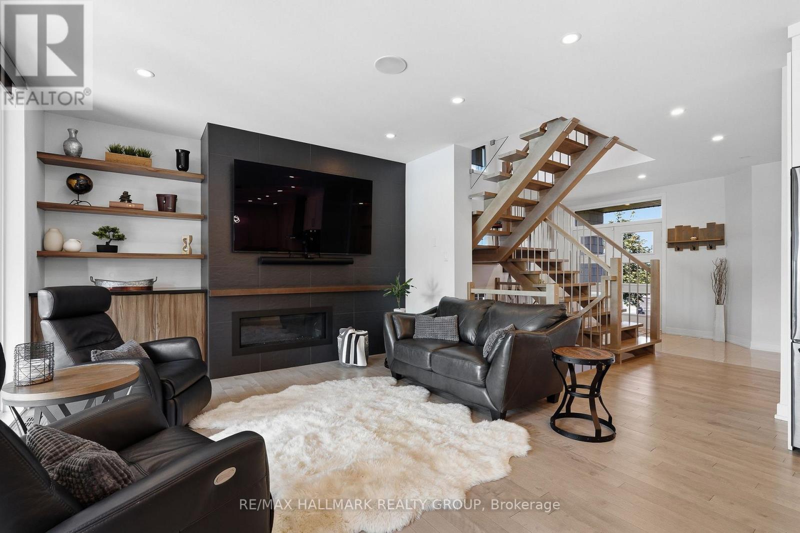 300 DORE STREET - Image 10