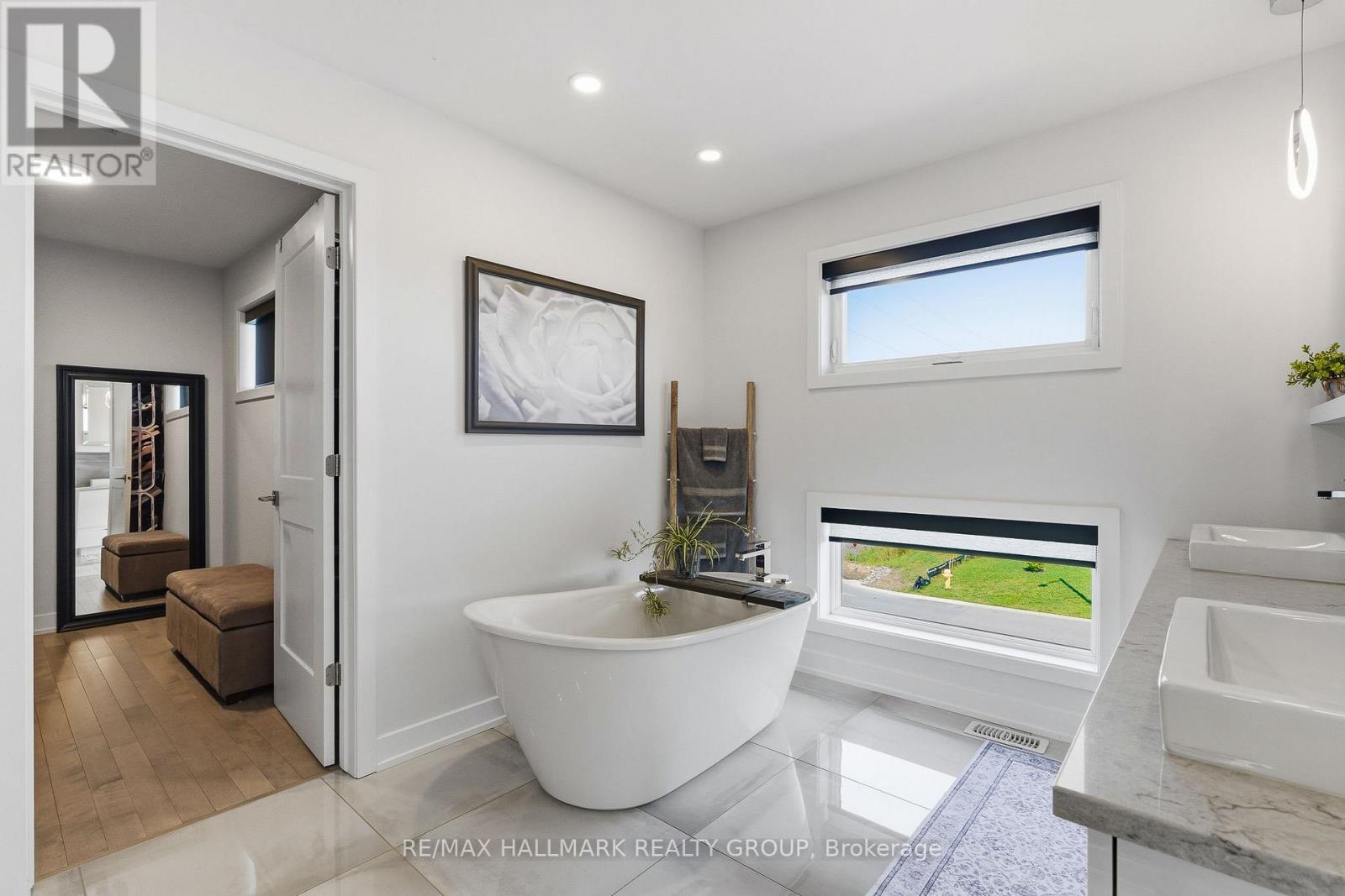 300 DORE STREET - Image 27
