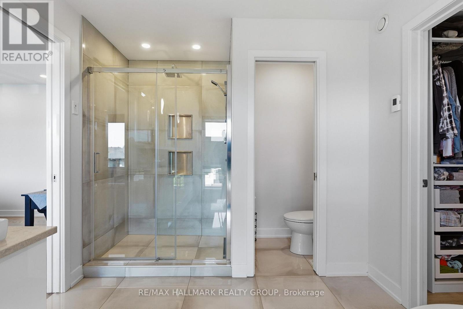 300 DORE STREET - Image 29