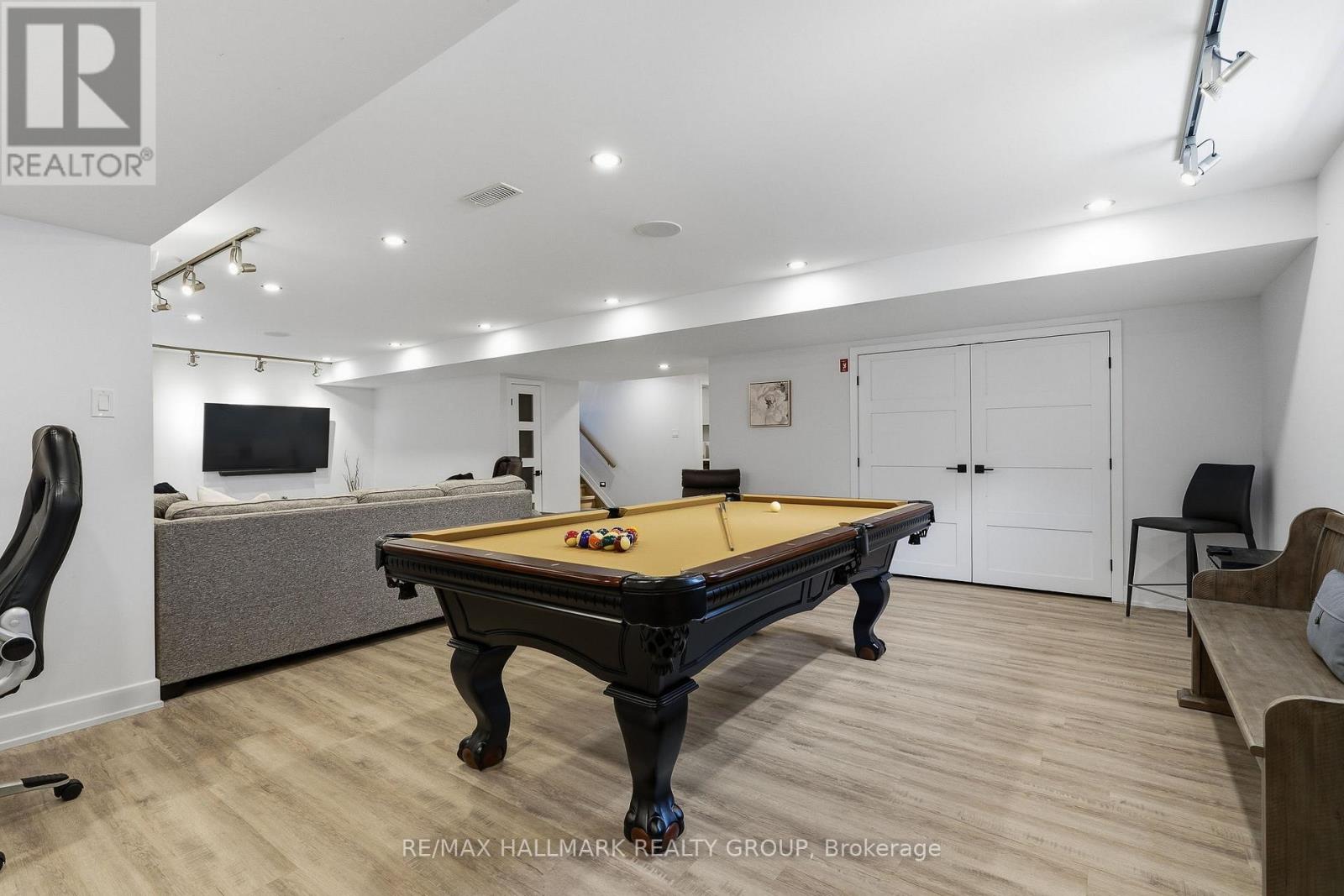300 DORE STREET - Image 33