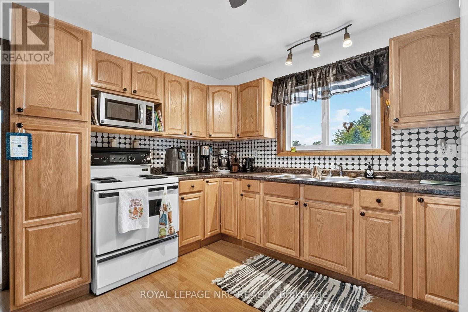 545 BELLEVIEW BOULEVARD - 12