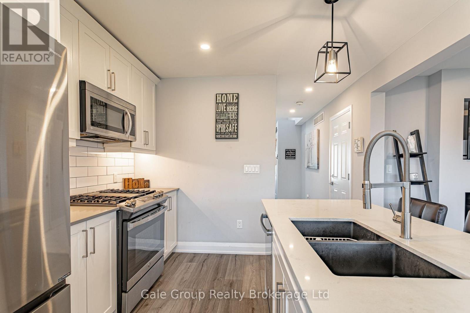 38 AMBER STREET - Image 10