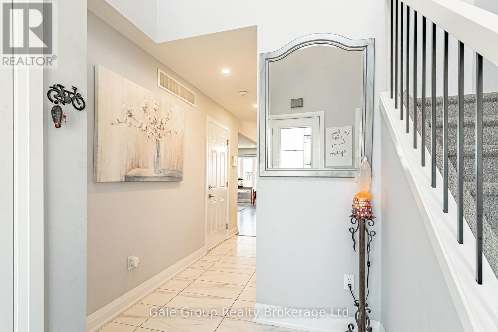 38 AMBER STREET - 7
