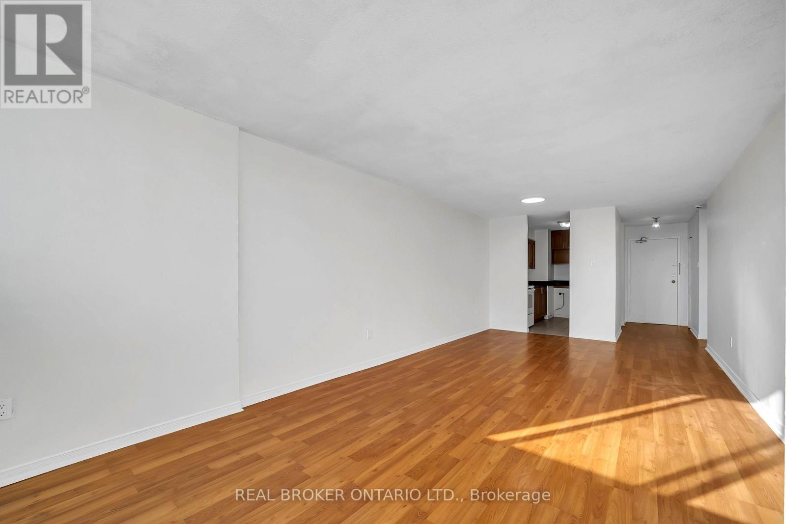 #810 10 TAPSCOTT ROAD - 14