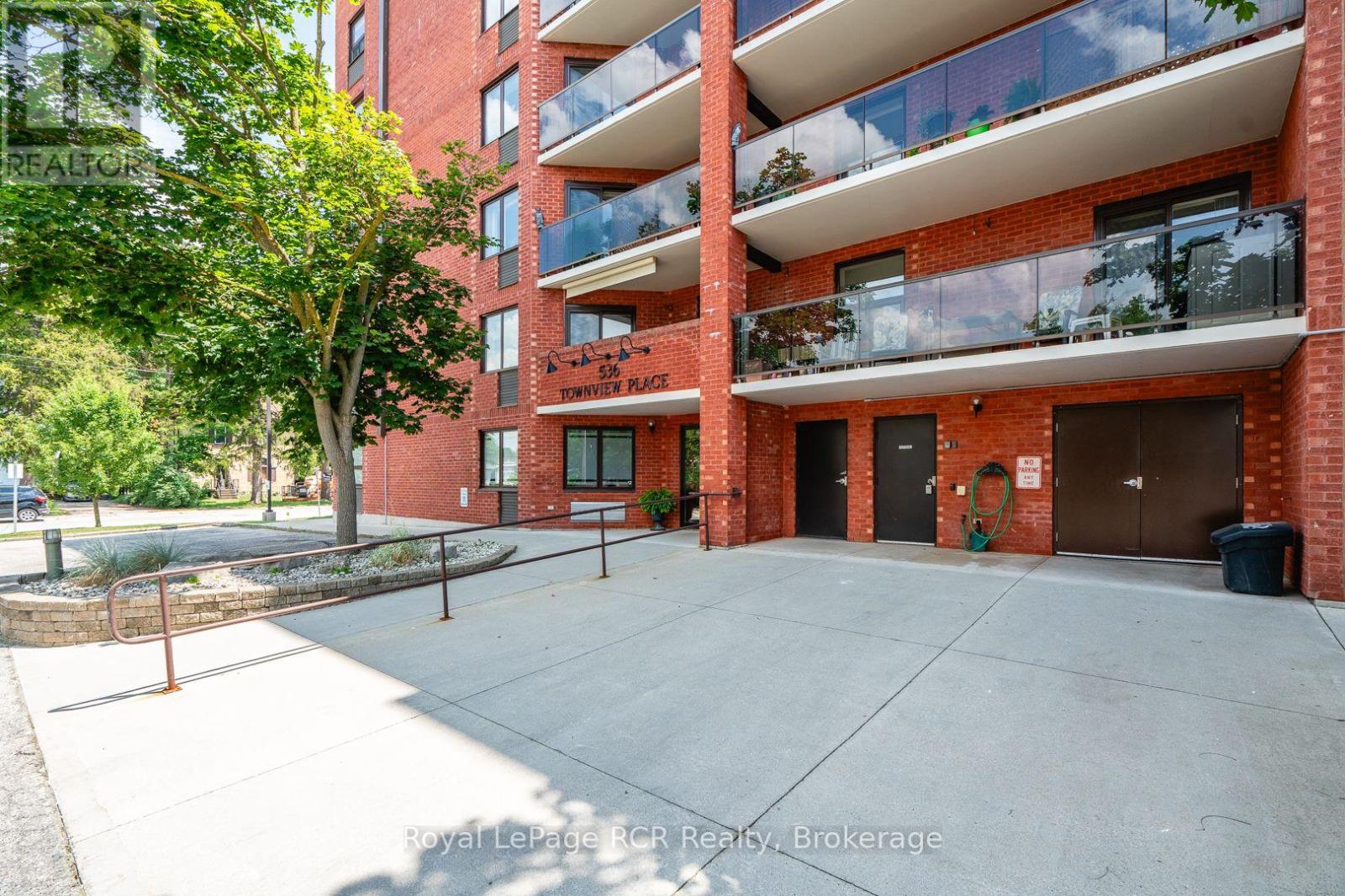 #606 536 11TH AVENUE - 4