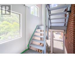 2 - 718 Ross Street, Burlington, ON L7S1S2 Photo 16