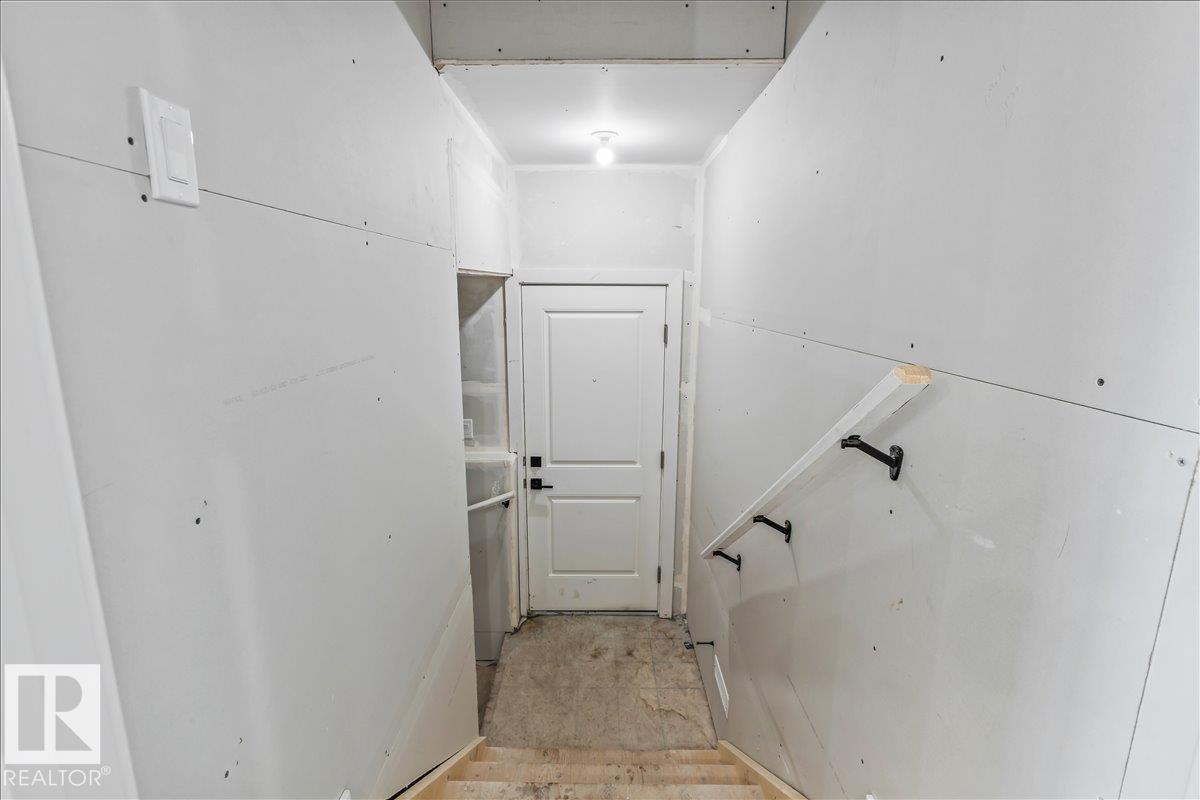25 Foxtail RD - Image 32