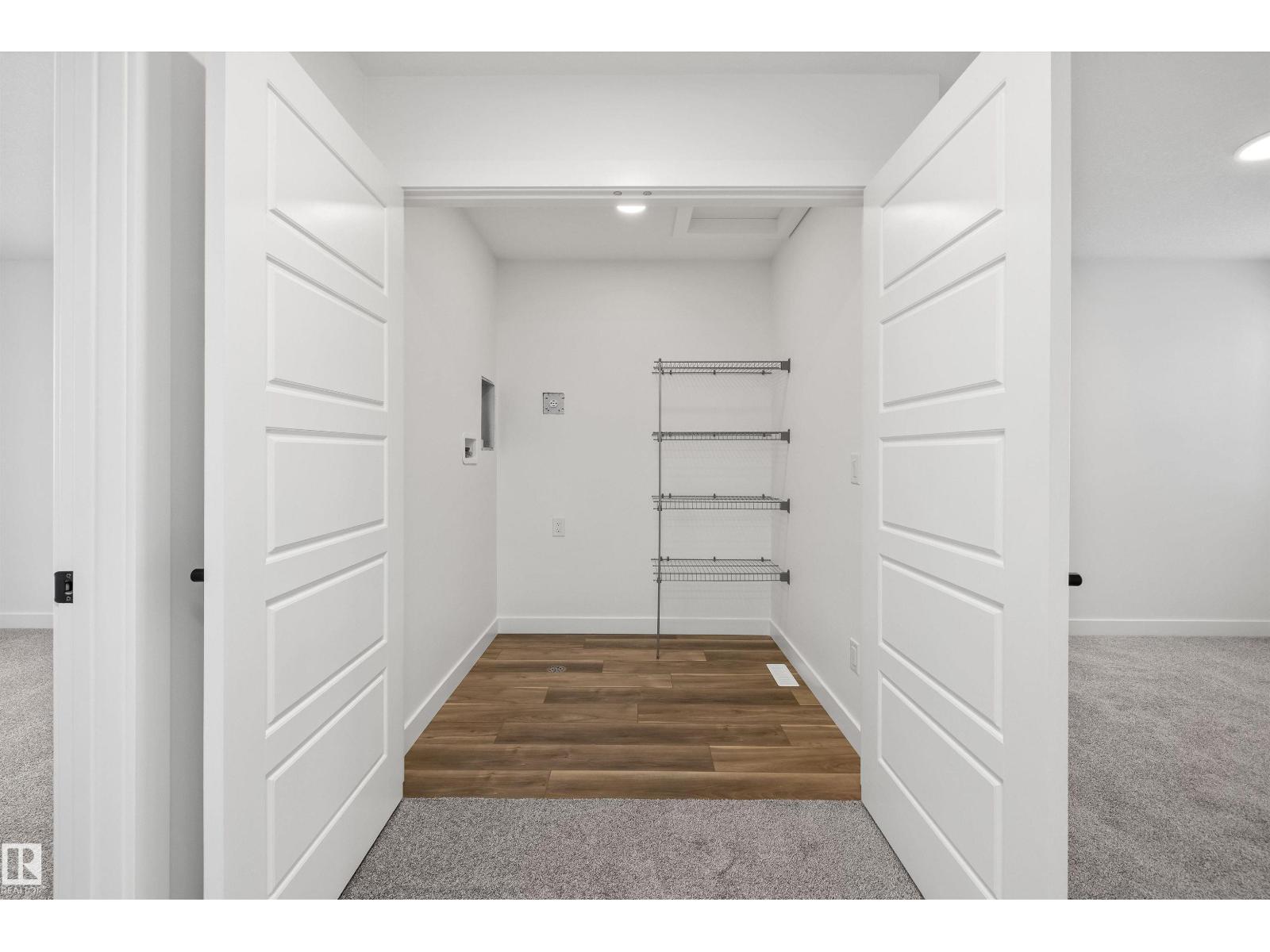 18931 28 AV NW - 33