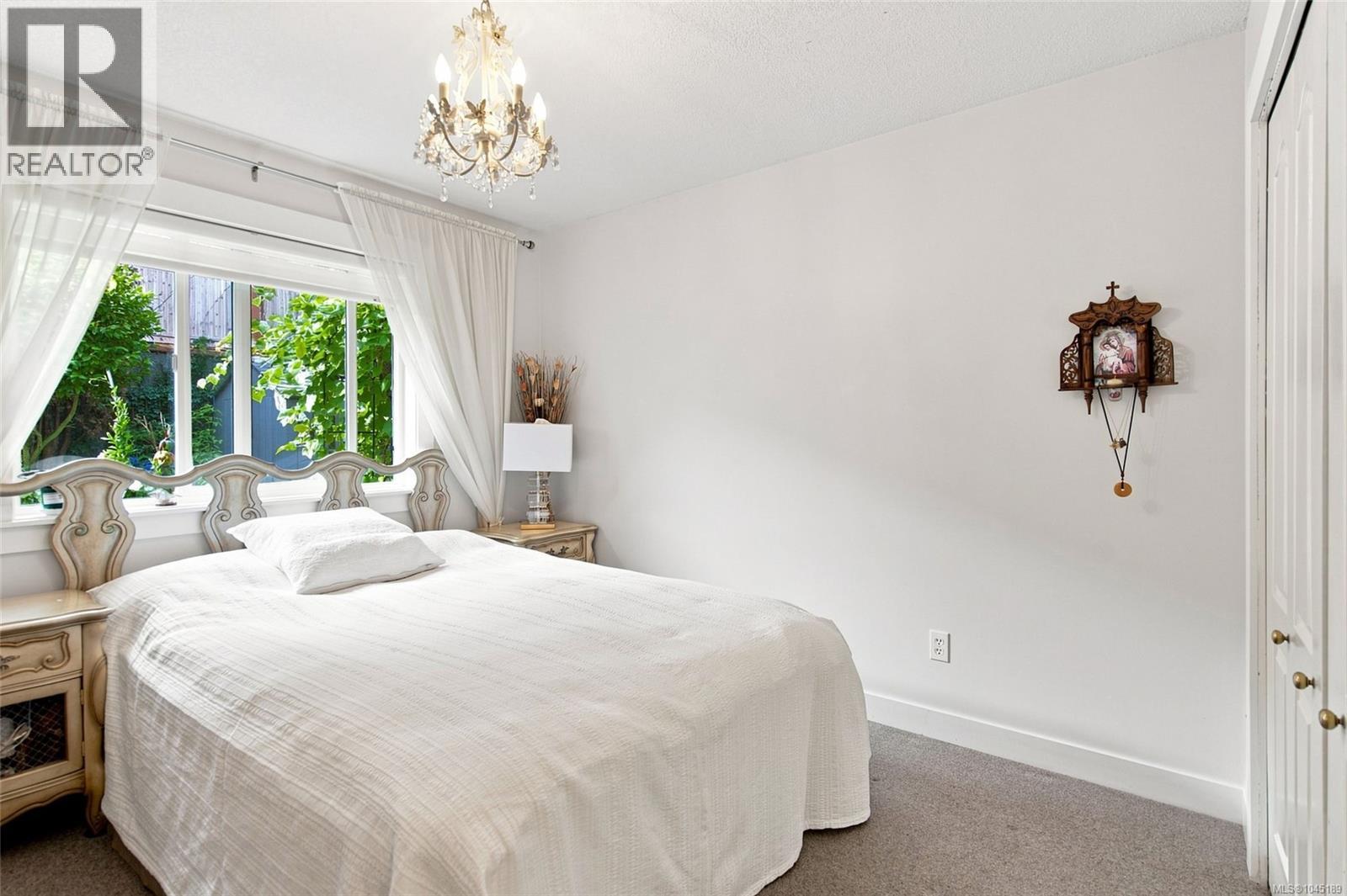 6343 Icarus Dr - Image 39