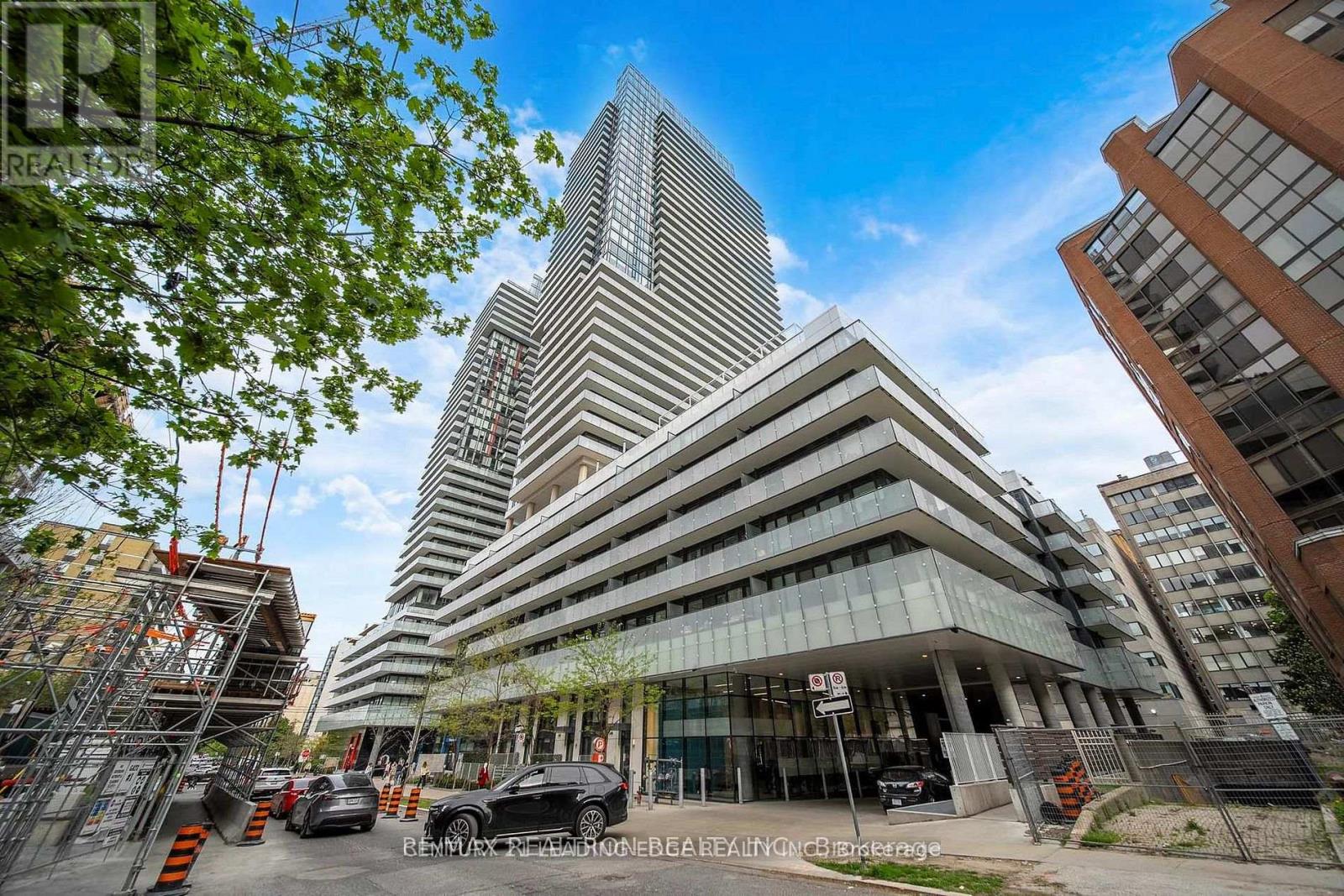Photo of 161 Roehampton Avenue