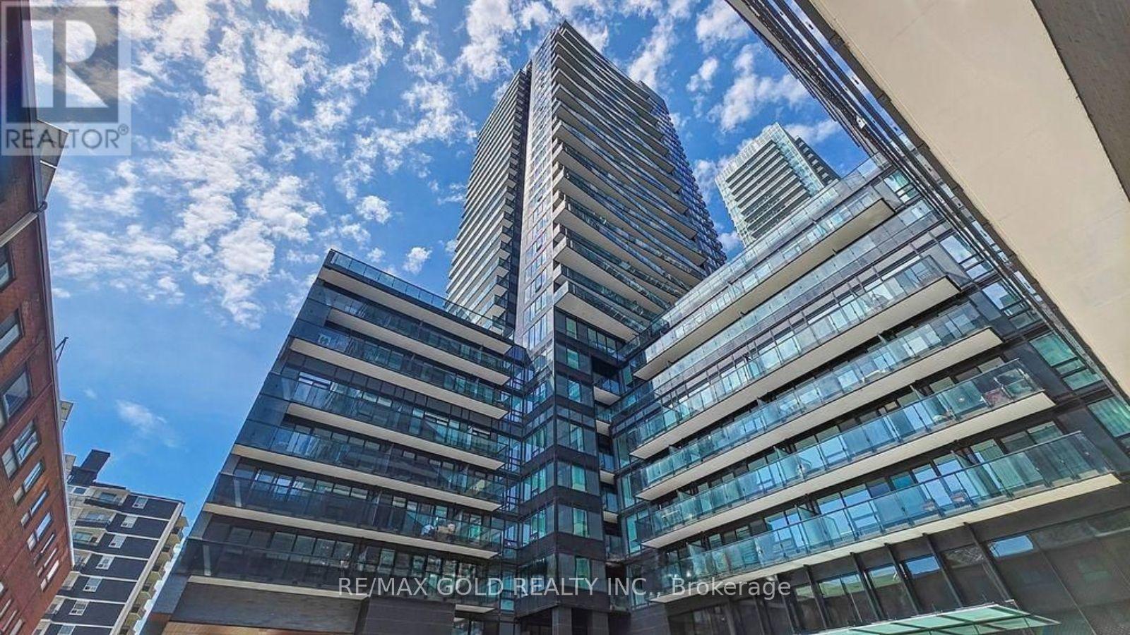 127 BROADWAY AVENUE