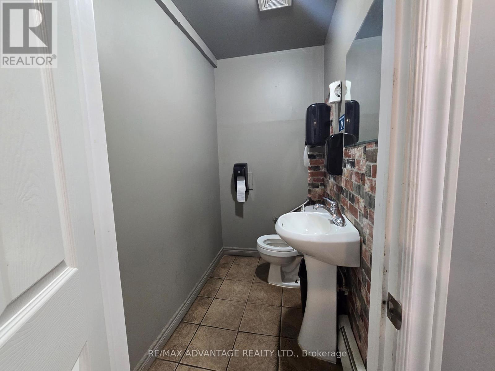 222 FURNIVAL ROAD - Image 12