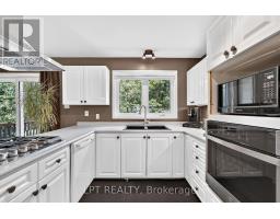 7806 Alfred Crescent, Lambton Shores, ON N0M2L0 Photo 16