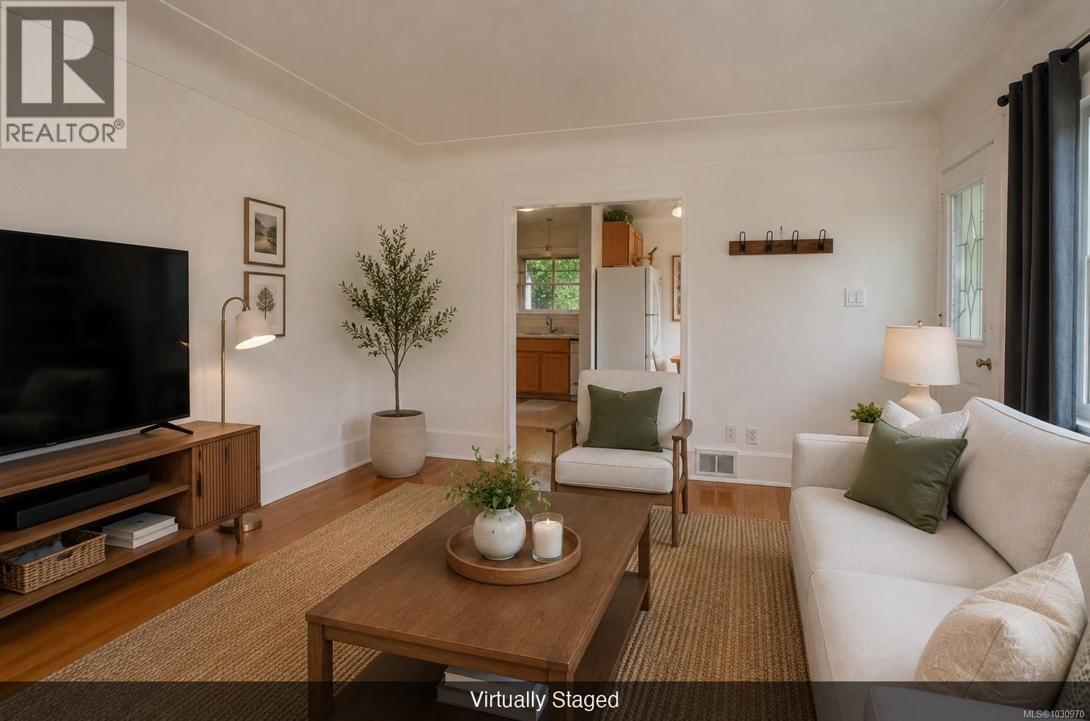 1044 Wollaston St - Image 34