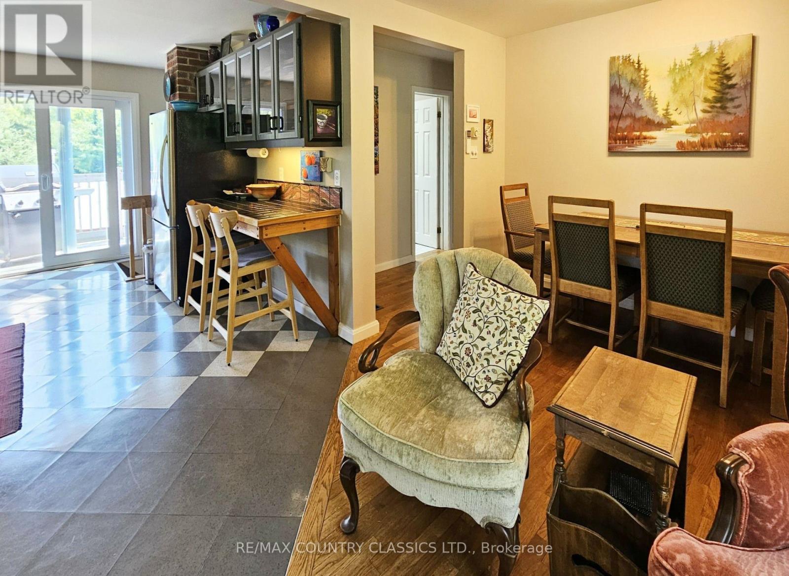 888 WILNO SOUTH ROAD S - Image 11