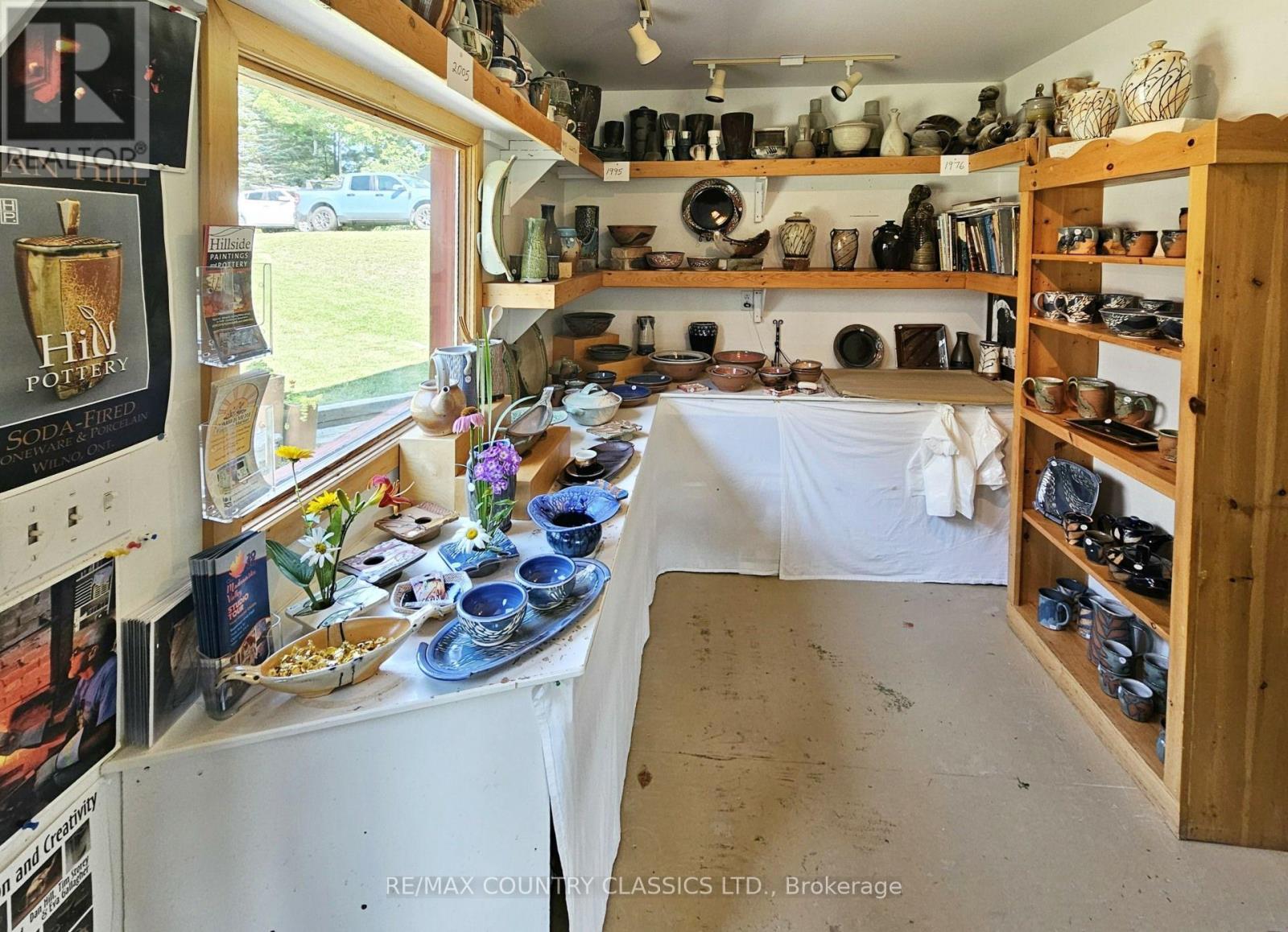 888 WILNO SOUTH ROAD S - Image 38
