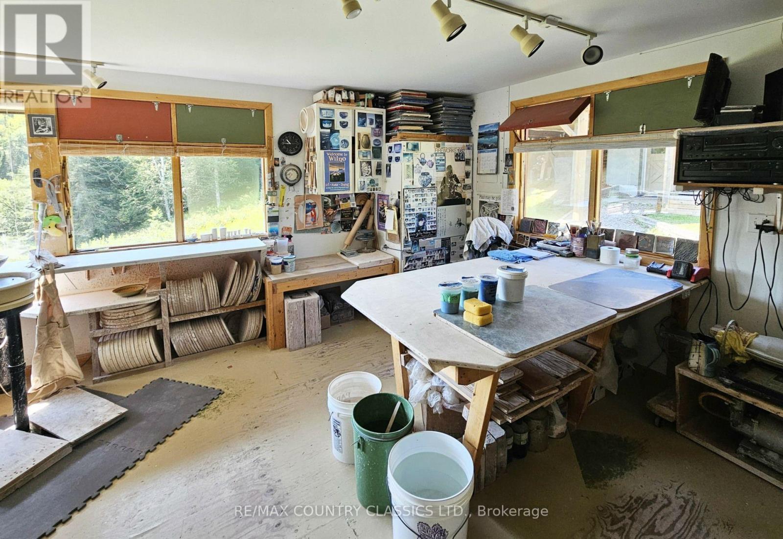 888 WILNO SOUTH ROAD S - Image 39